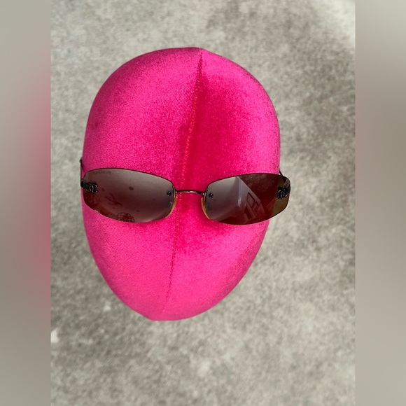 Chanel Vintage Sunglasses - Picture 5 of 16